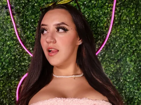 Live porn cam model AbbyNguyen on Live Sex Awards