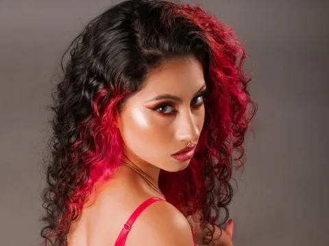 Live porn cam model AishaSavedra on Live Sex Awards