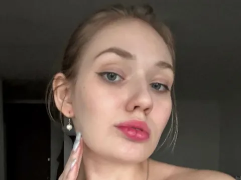 Live porn cam model AliceWick on Live Sex Awards