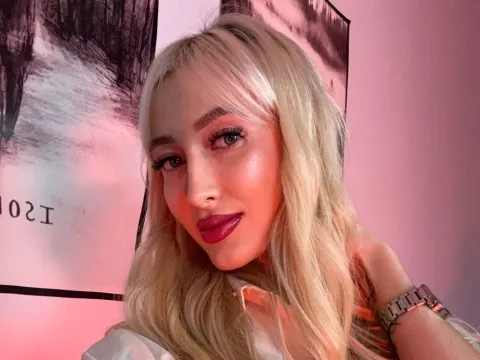 Live porn cam model ChloeBerger on Live Sex Awards