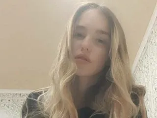 Live porn cam model ChloeDorn on Live Sex Awards