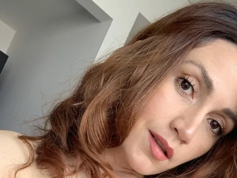 Live porn cam model EmiliaMendoza on Live Sex Awards