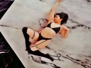 Live porn cam model MicheleMmendoza on Live Sex Awards