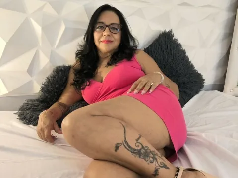 Adult cam2cam chat with OliiviaWilson on Live Sex Awards