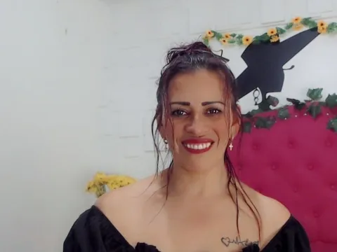 Live porn cam model SashaLasser on Live Sex Awards